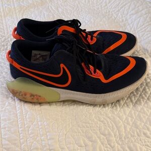 Nike Joyride Dual Running Size 8.5 Navy/Orange